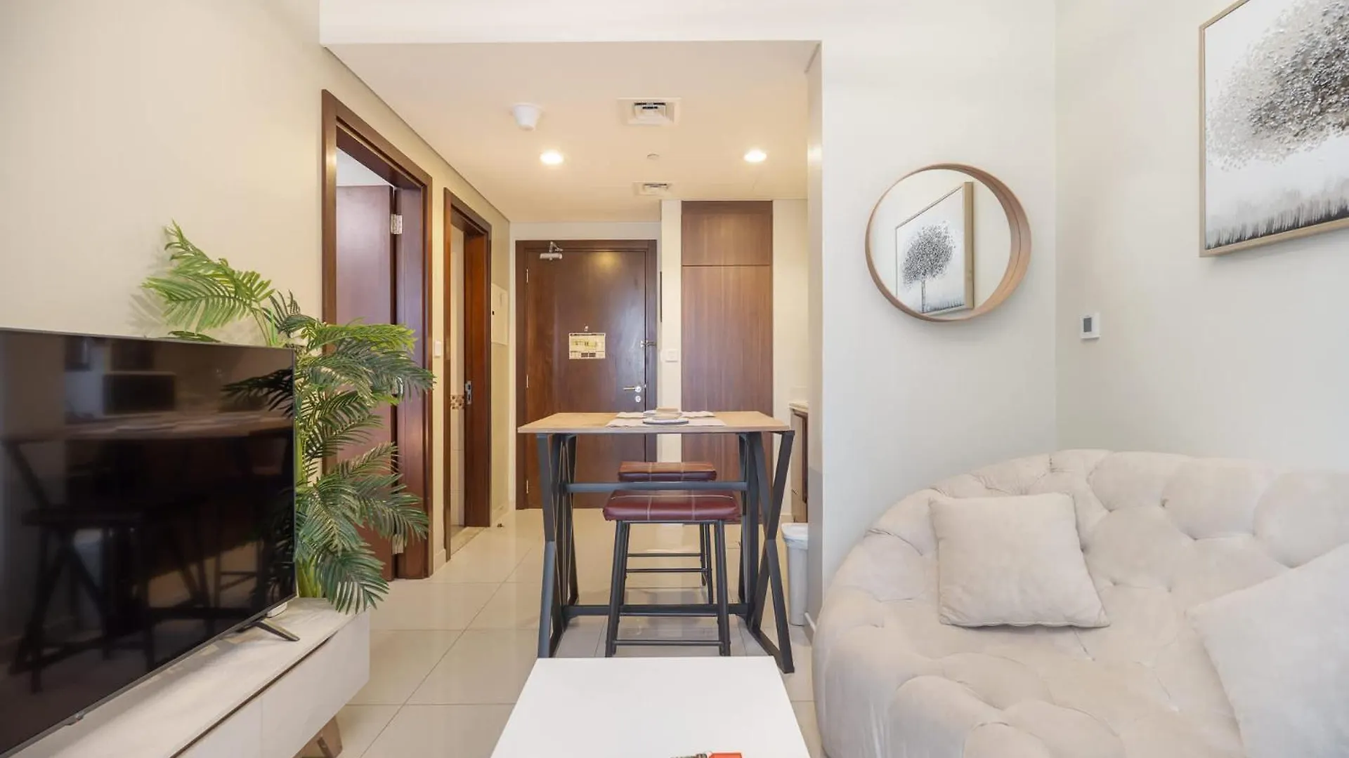 Sophisticated 1-Bedroom At Vera Tower In Business Bay Dubai Apartment