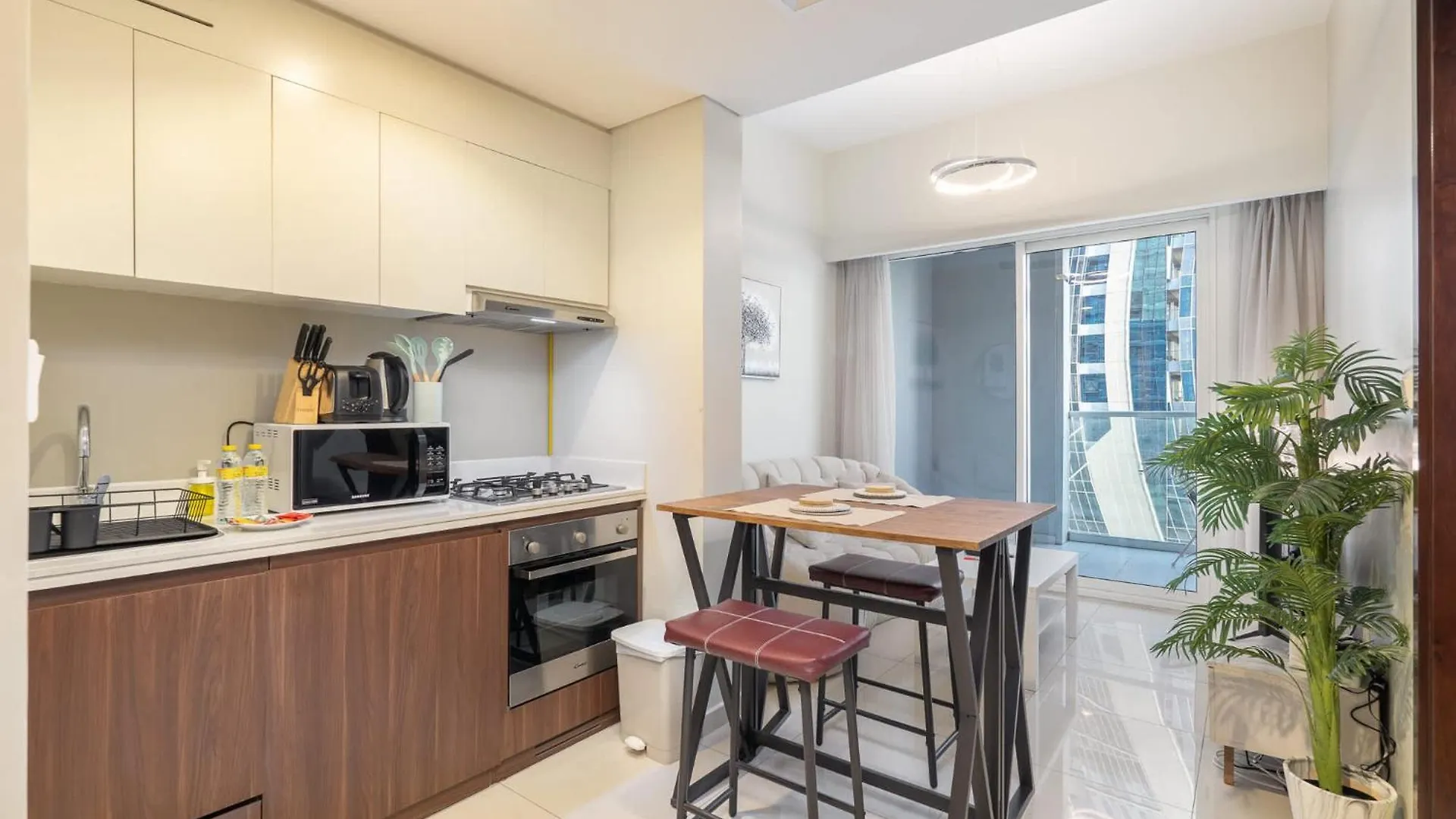 Apartment Sophisticated 1-Bedroom At Vera Tower In Business Bay Dubai