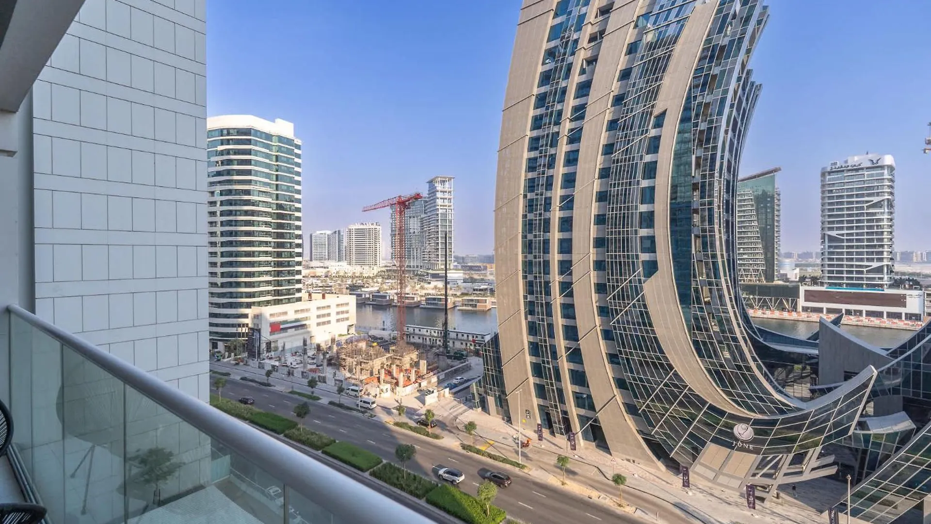 Apartment Sophisticated 1-Bedroom At Vera Tower In Business Bay Dubai
