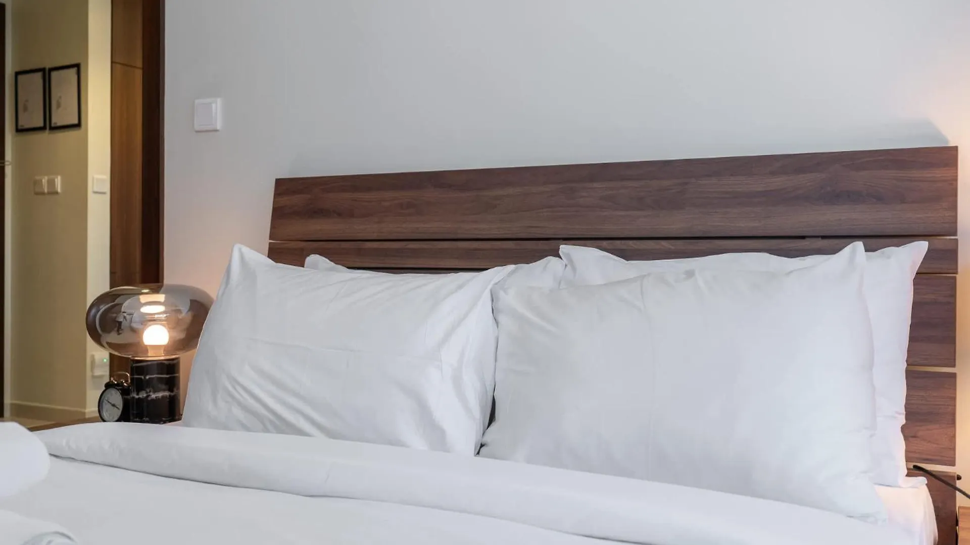 Sophisticated 1-Bedroom At Vera Tower In Business Bay Dubai Apartment